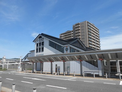 JR関西本線加茂(かも)駅